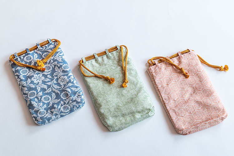 巾着小物入れ（中）